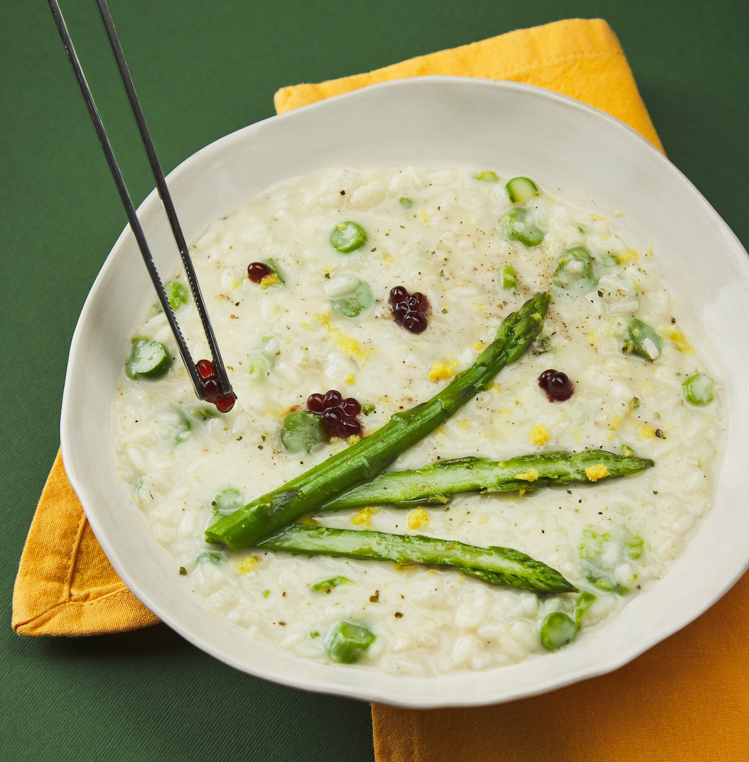 Risotto agli Asparagi con Perle di Balsamico Invecchiato 10 Anni